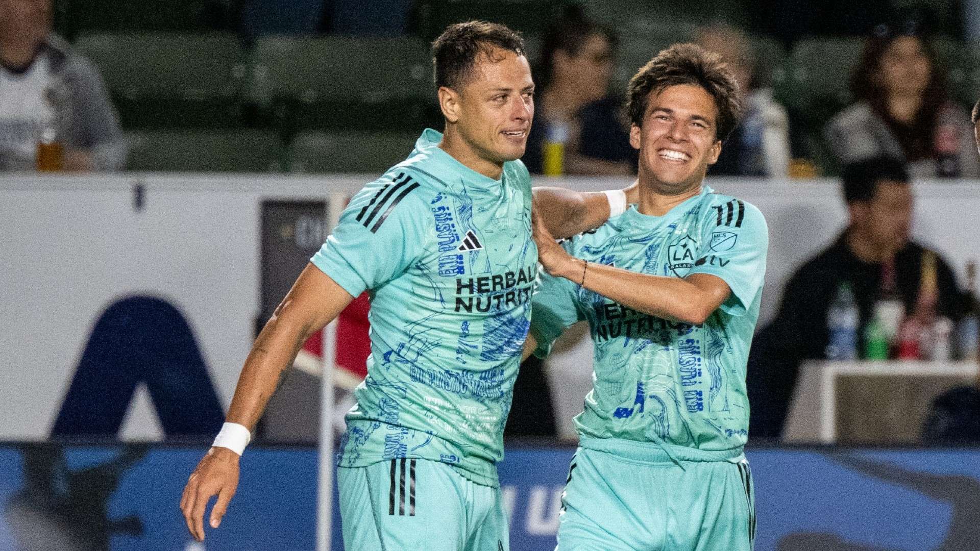 手们用汗水 手们用汗水