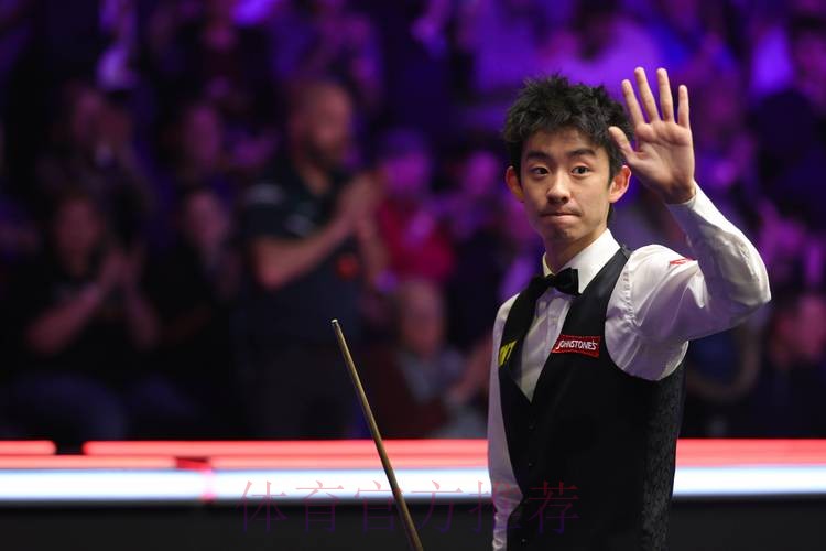 斯诺克大师赛：吴宜泽战胜肖国栋晋级四强